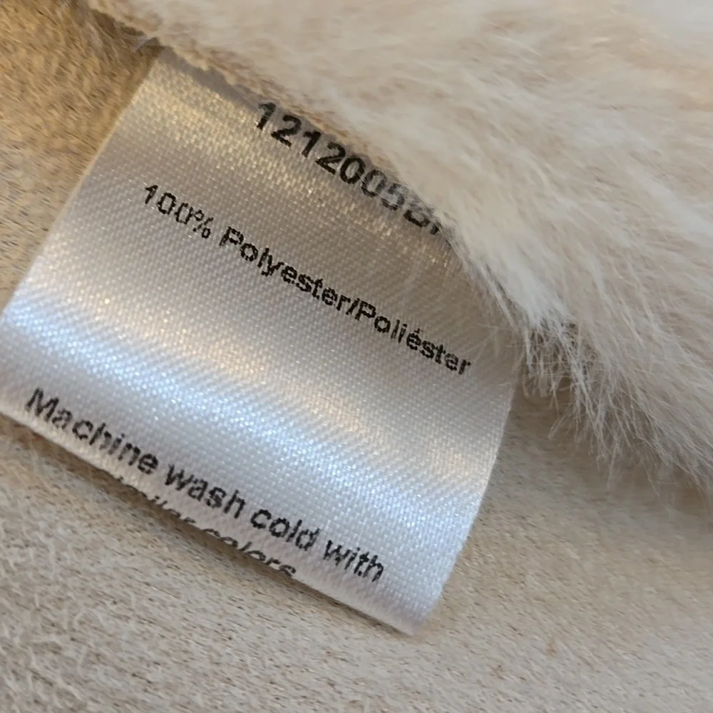 Ontwelfth Cream Faux Fur Women's Jacket - Picture 8 of 8